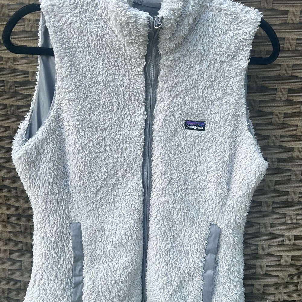 Patagonia Soft Gray Sherpa Vest size medium